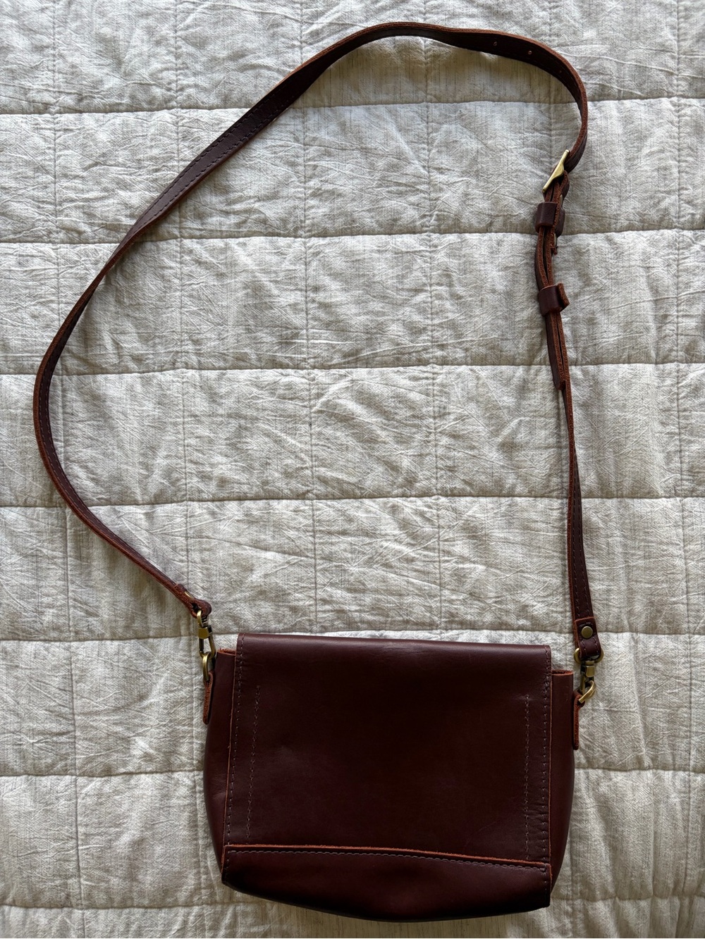 Portland Leather / Classic Brown Leather Crossbody Bag